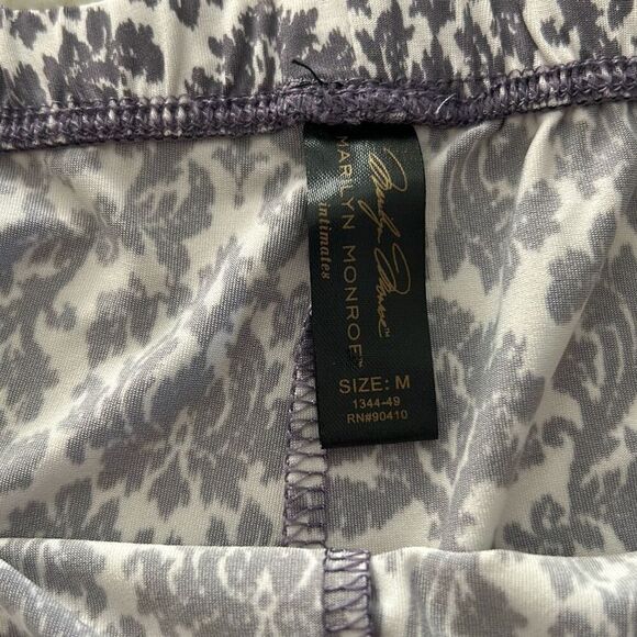 Marilyn Monroe Lingerie Set M - Picture 3 of 5